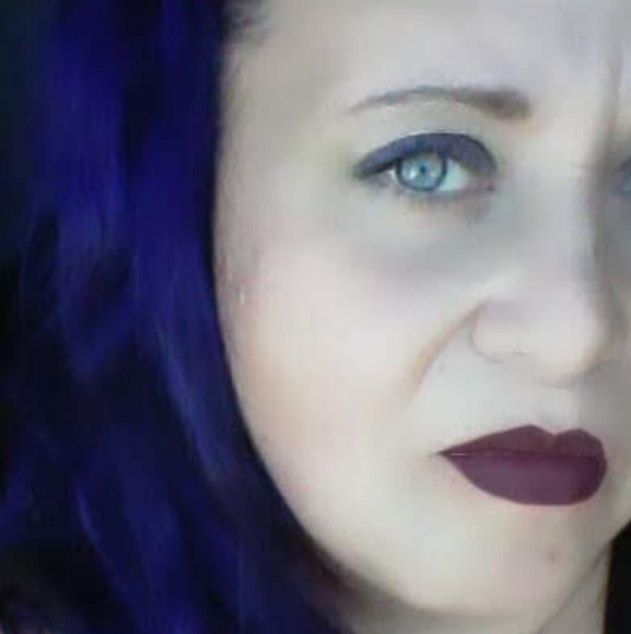 Meet your Posher, Kellie - Picture 4 of 4